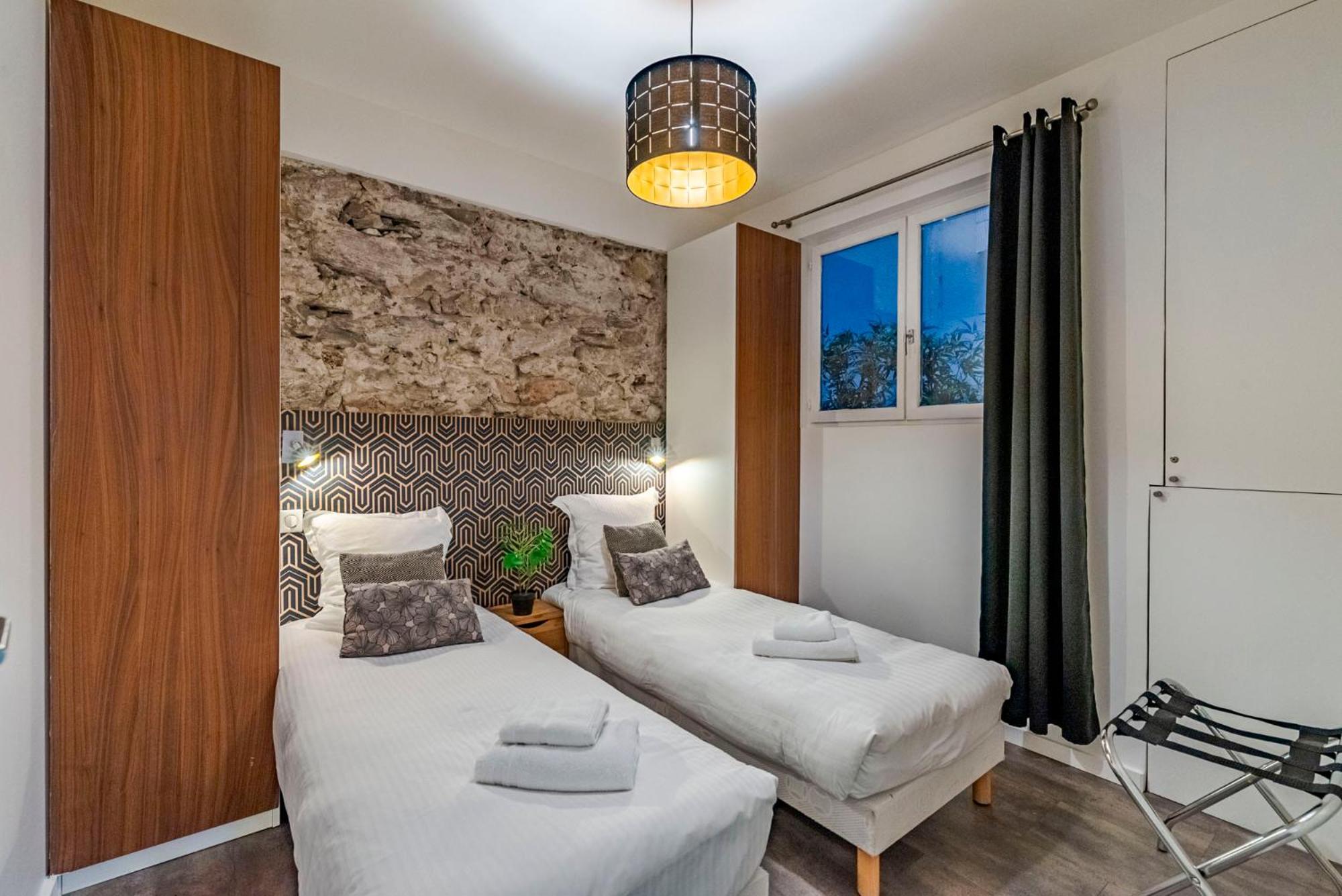 Luxury Family 2Br - Prime Location, Walk To Beach & Shopping, Sunny Balcony - Totolulu Cannes Hoche Εξωτερικό φωτογραφία