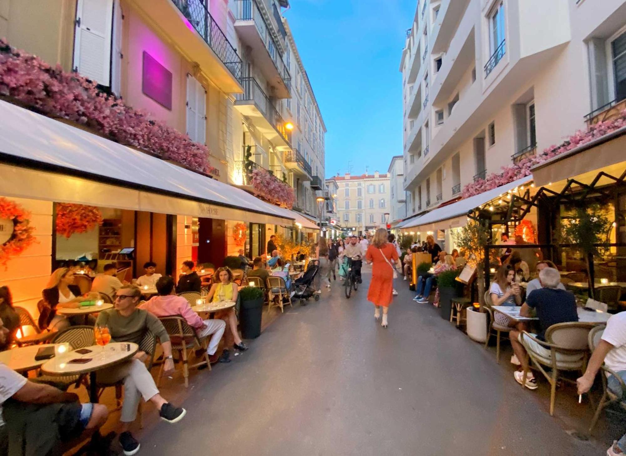 Luxury Family 2Br - Prime Location, Walk To Beach & Shopping, Sunny Balcony - Totolulu Cannes Hoche Εξωτερικό φωτογραφία